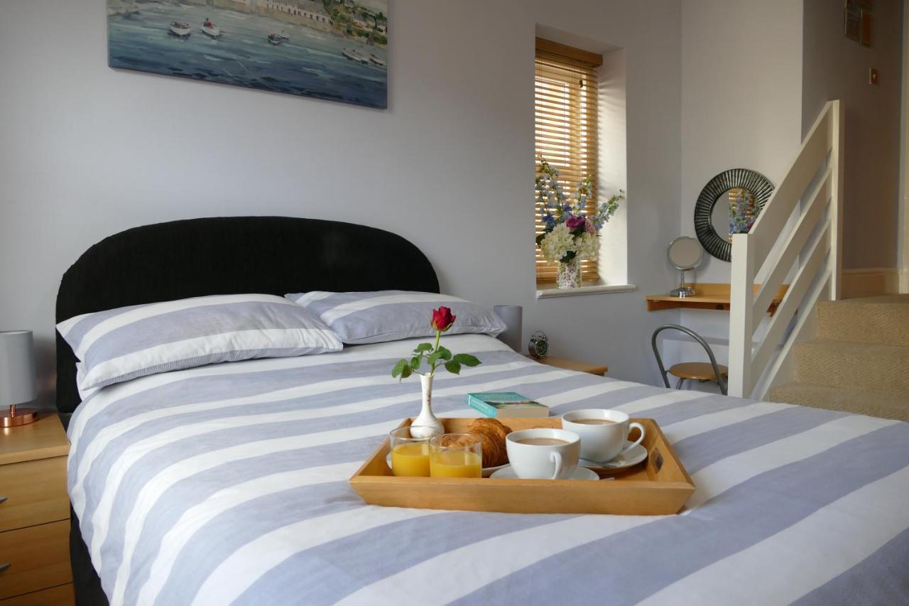 Shellseekers Apartment, *